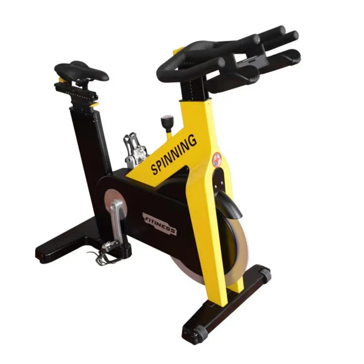 Bicicleta spinning bike magnetica en Bolivia - vista lateral de resistencia y pedales - Chelo Sports