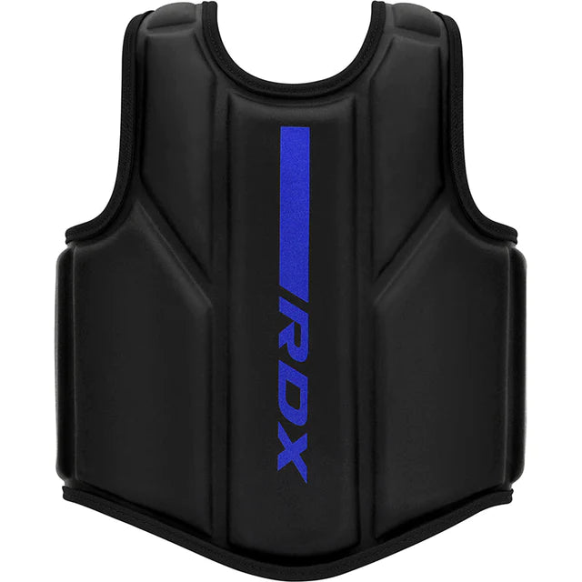 Protector de pecho RDX F6 Kara azul en Bolivia - vista frontal - Chelo Sports