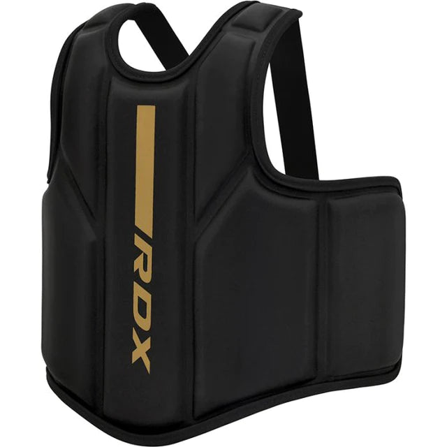 Protector de pecho RDX F6 Kara dorado en Bolivia - cierre reforzado - Chelo Sports