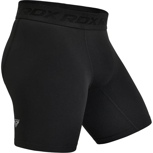 Pantalones cortos de compresión negros RDX T15